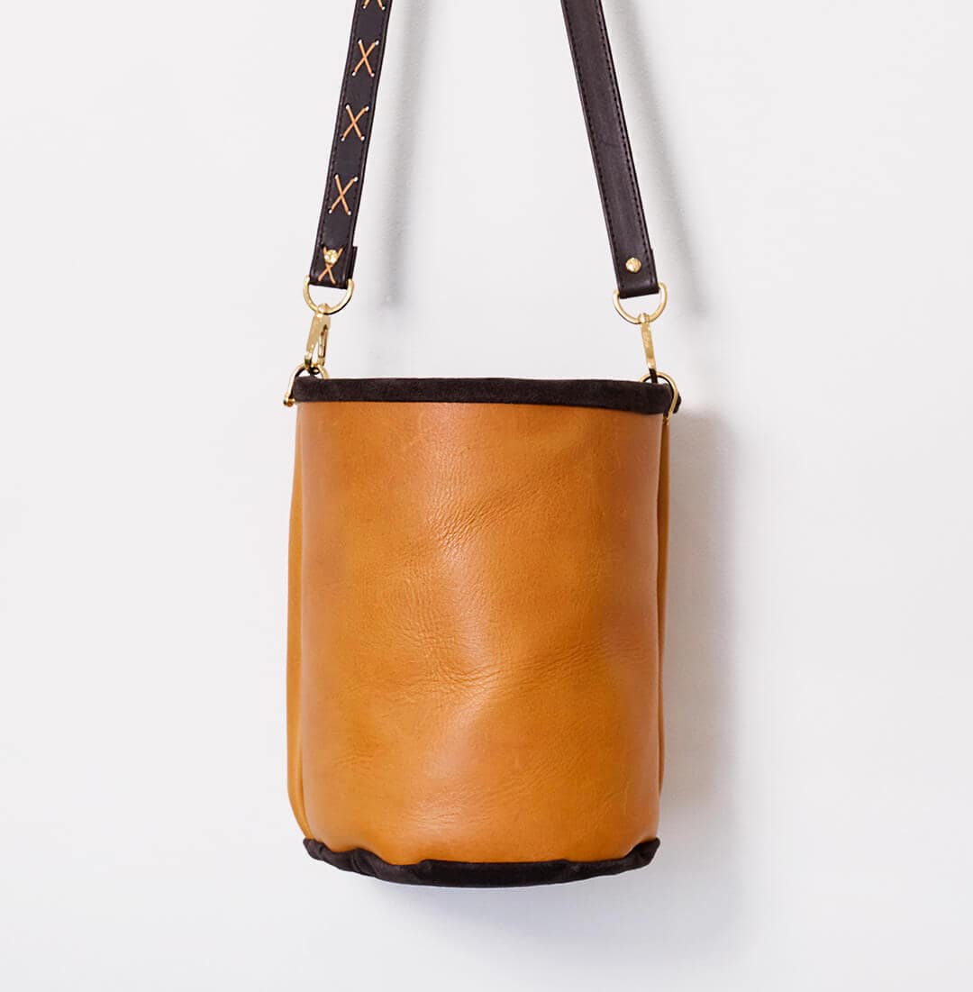 Horizon Bucket Bag in Camel
