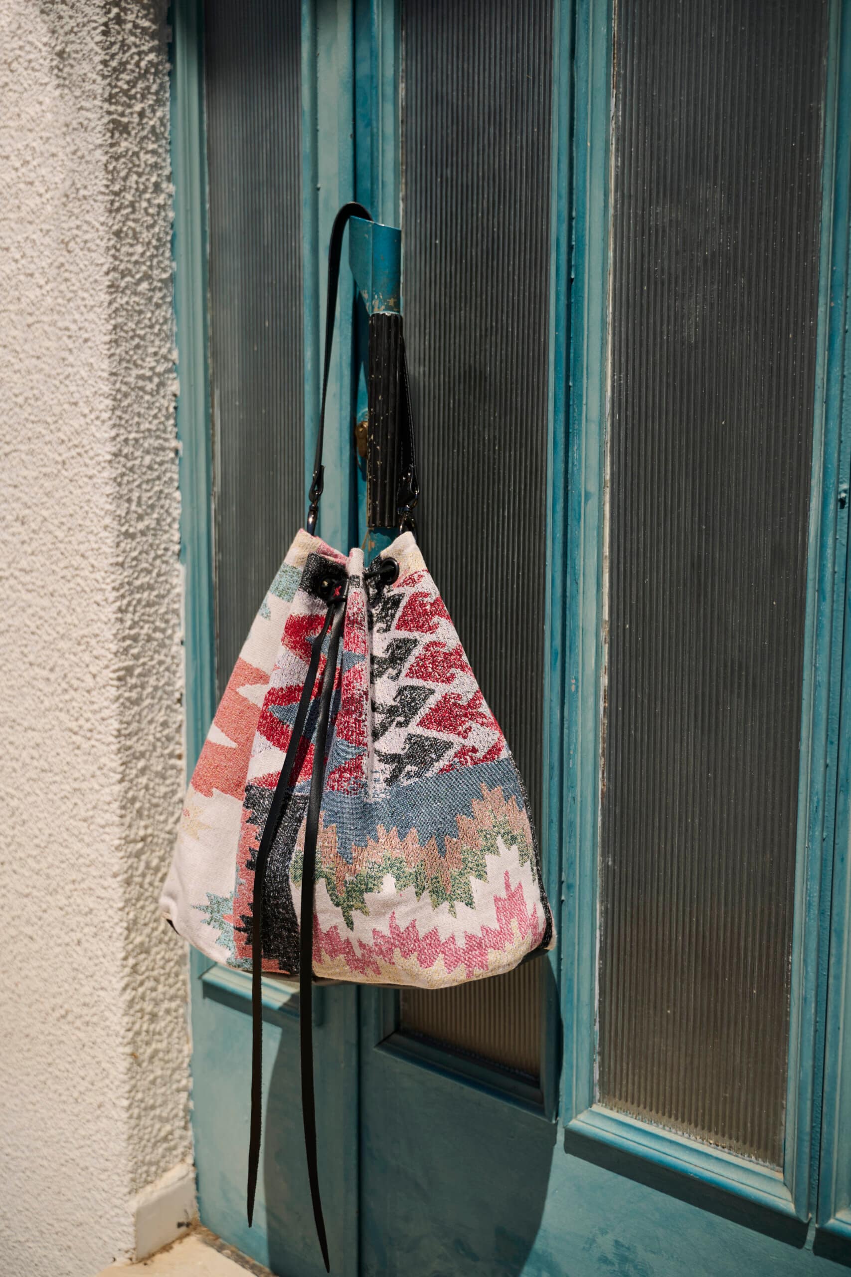 Wave Pouch Bag with Woven Pattern